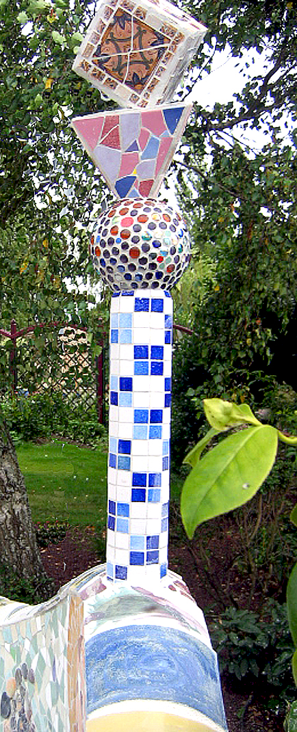 colonne en mozaique